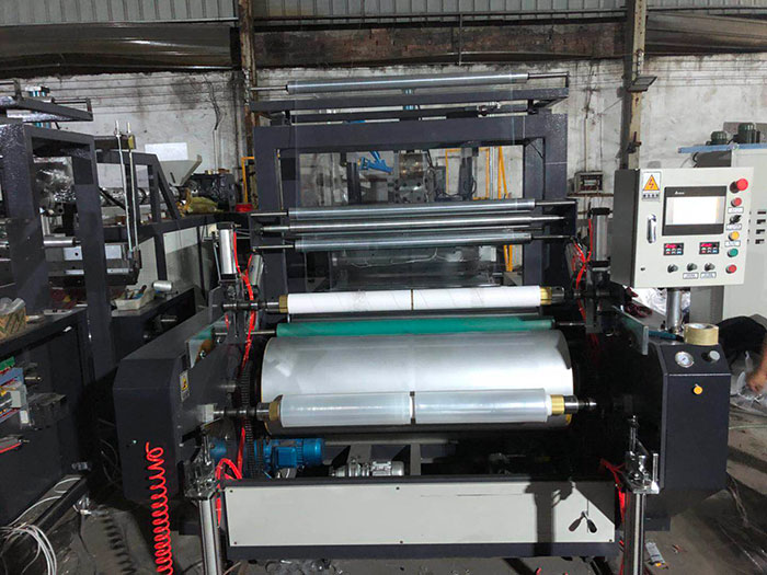 LSPE1000型流延纏繞膜機(jī)保鮮膜機(jī)
