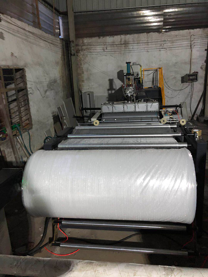LSPE1600型全自動(dòng)高速聚乙烯氣泡膜機(jī)(氣墊膜機(jī))設(shè)備氣泡膜機(jī)器08