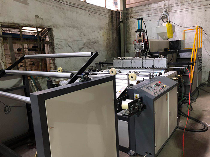 LSPE1600型全自動高速聚乙烯氣泡膜機(氣墊膜機)設備氣泡膜機器01